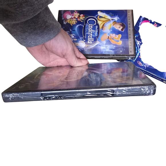 Disney Platinum Edition Cinderella & Little Mermaid - NIB - Picture 5 of 5